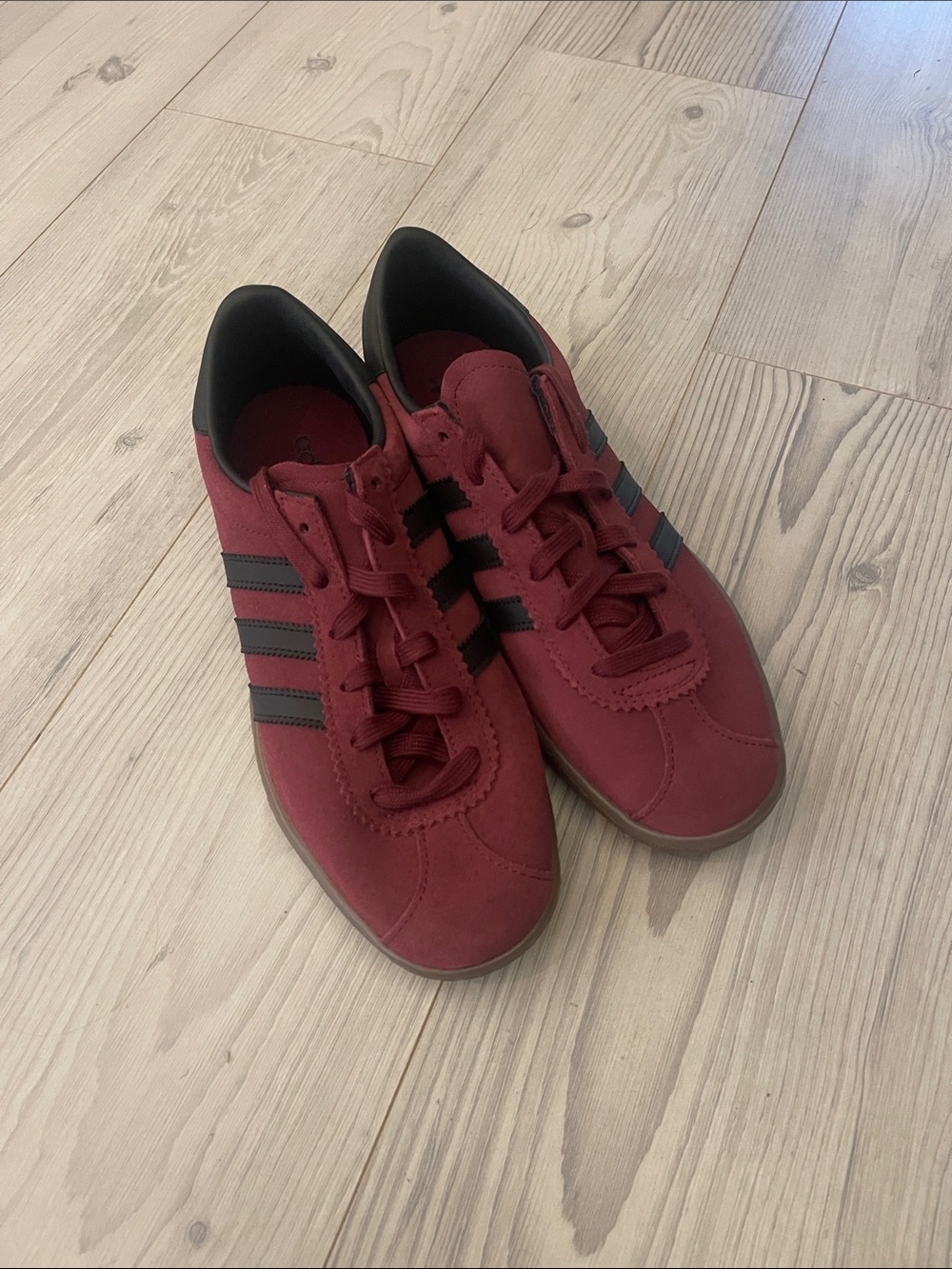 adidas Stadt Burgundy Sneakers with Black Stripes